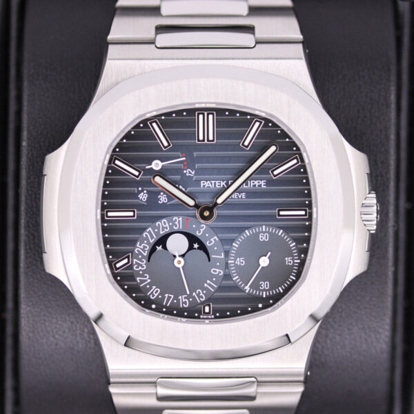 5712Amint1_1b5d6ca2-b495-4bcf-b583-0e748d2837e4.jpg Patek Philippe Nautilus Moon Phases 40mm 5712/1A Blue Dial