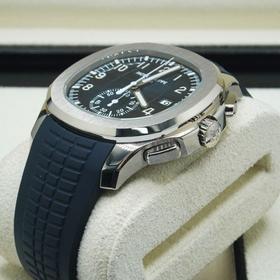 DSC00732.jpg Patek Philippe Aquanaut Chronograph 42mm 5968G-001 Blue Dial
