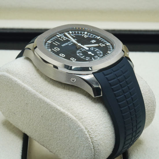 DSC00733.jpg Patek Philippe Aquanaut Chronograph 42mm 5968G-001 Blue Dial