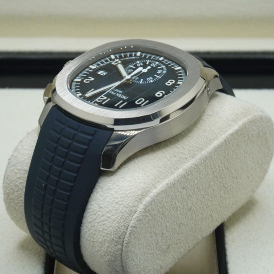 DSC00734.jpg Patek Philippe Aquanaut Chronograph 42mm 5968G-001 Blue Dial