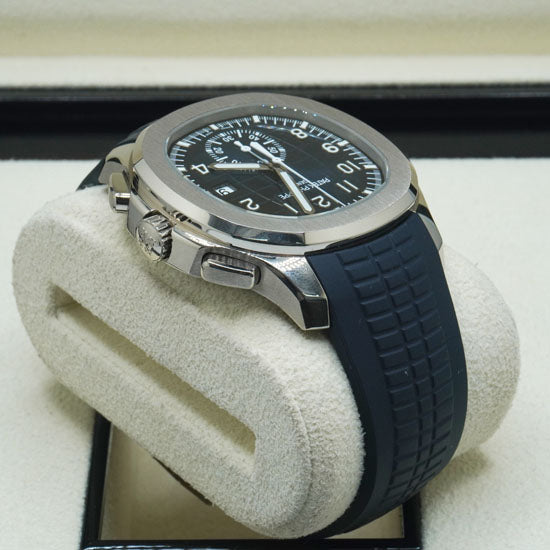 DSC00735.jpg Patek Philippe Aquanaut Chronograph 42mm 5968G-001 Blue Dial
