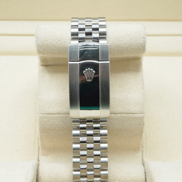 DSC00878_2.jpg Rolex Datejust 41mm Azzurro Blue Roman Numeral Dial Fluted Bezel 126334