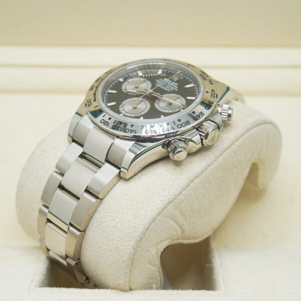 DSC01009_1.jpg Rolex Cosmograph Daytona Black Dial Silver Panda 126509