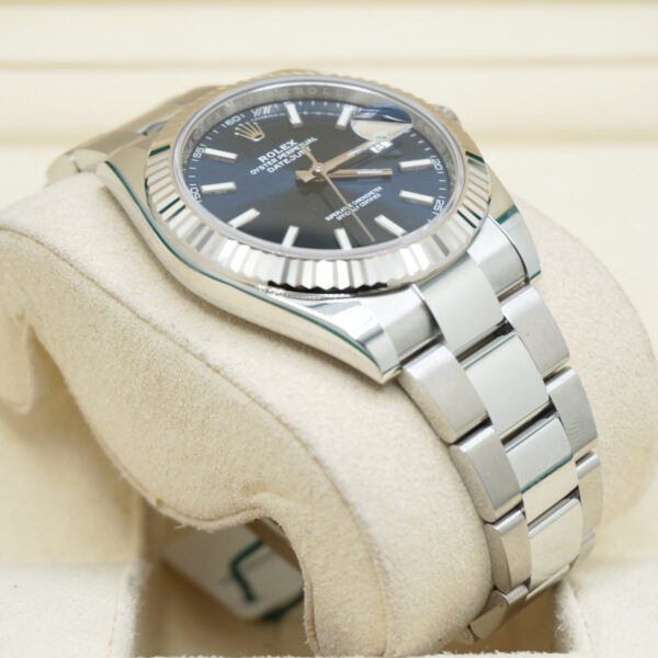 DSC01947_4dfb59e0-74e0-426b-a46a-c18287668de1.jpg Rolex Datejust 41mm Bright Blue Dial Fluted Bezel 126334