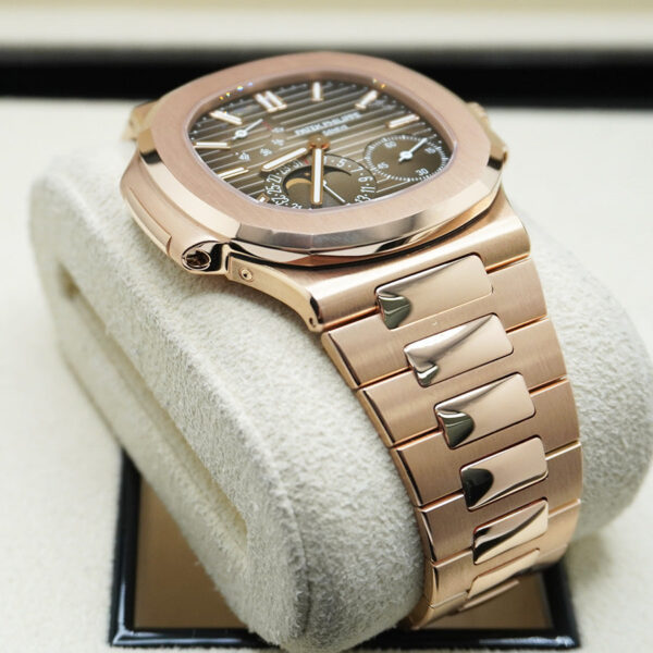 DSC04588.jpg Patek Philippe Nautilus Self-Winding 40mm 5712-1R-001 Brown Dial