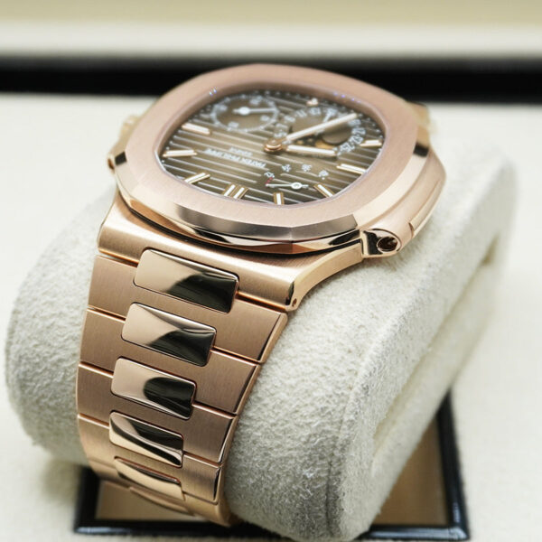 DSC04589.jpg Patek Philippe Nautilus Self-Winding 40mm 5712-1R-001 Brown Dial