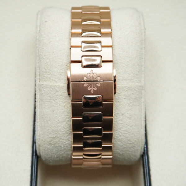 DSC04591.jpg Patek Philippe Nautilus Self-Winding 40mm 5712-1R-001 Brown Dial