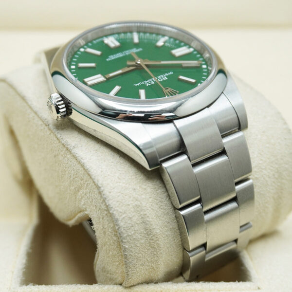 DSC05086.jpg Rolex Oyster Perpetual Green Dial Domed Bezel 41mm 124300