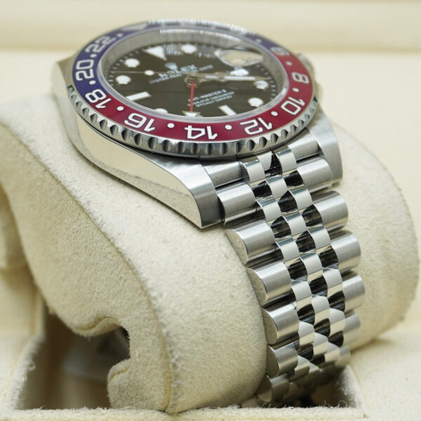 DSC05431.jpg Rolex GMT-Master II "Pepsi" 40mm 126710BLRO Black Dial