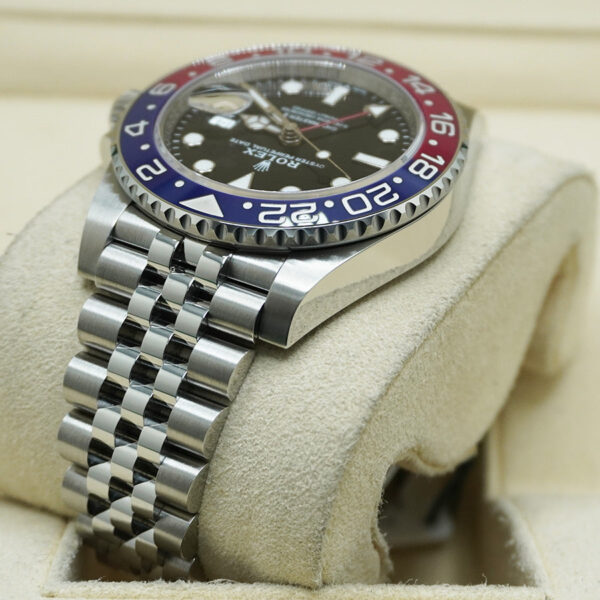DSC05432.jpg Rolex GMT-Master II "Pepsi" 40mm 126710BLRO Black Dial