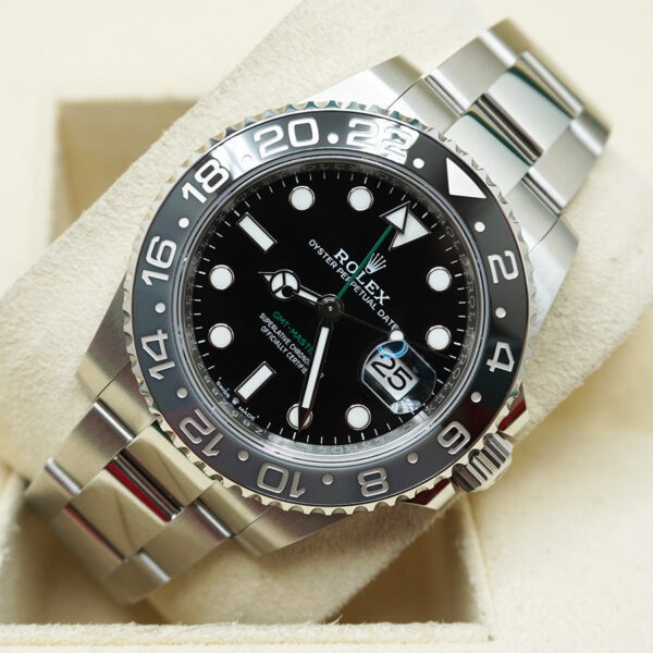 DSC05628.jpg Rolex GMT-Master II "Bruce Wayne" 126710GRNR