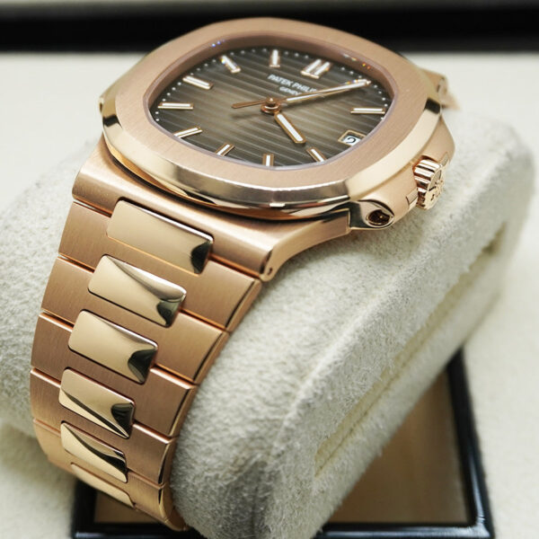 DSC05906.jpg Patek Philippe Nautilus 40mm 5711/1R-001 Brown Dial