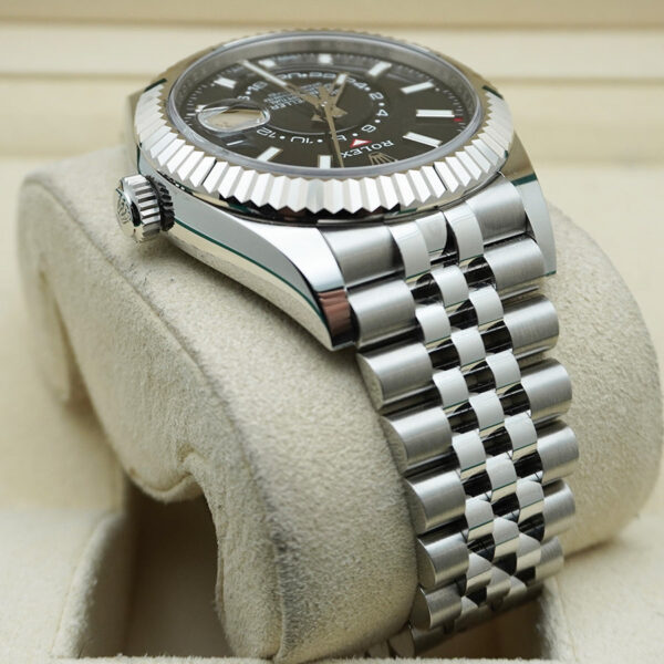 DSC06852.jpg Rolex Sky-Dweller 42mm Stainless Steel 326934 Black Dial