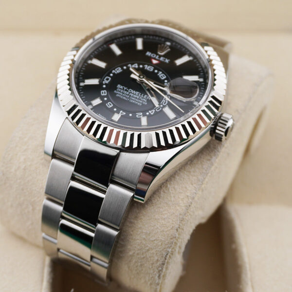 DSC07701_182081e8-2c5f-4f2c-bd6a-01271369ed8b.jpg Rolex Sky-Dweller 42mm Stainless Steel 326934 Black Dial