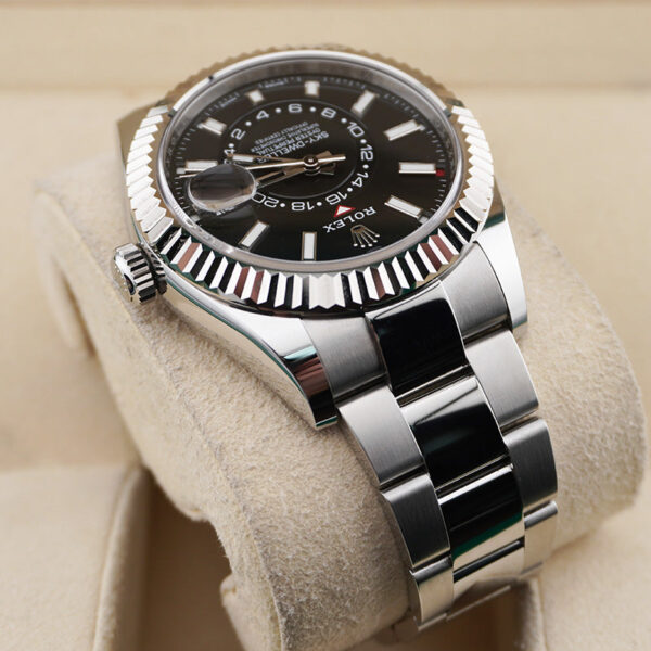 DSC07704_ab219ac5-5399-4844-8013-4c7154f3f1f3.jpg Rolex Sky-Dweller 42mm Stainless Steel 326934 Black Dial