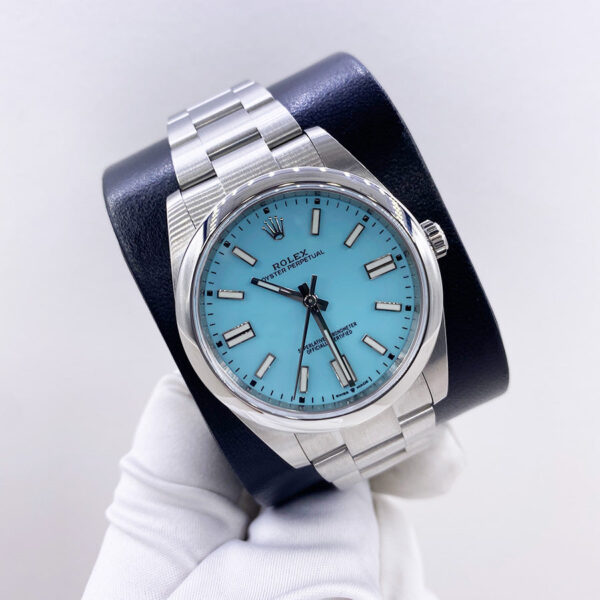 IMG_3252.jpg Rolex Oyster Perpetual "Tiffany" 41mm 124300 Blue Dial
