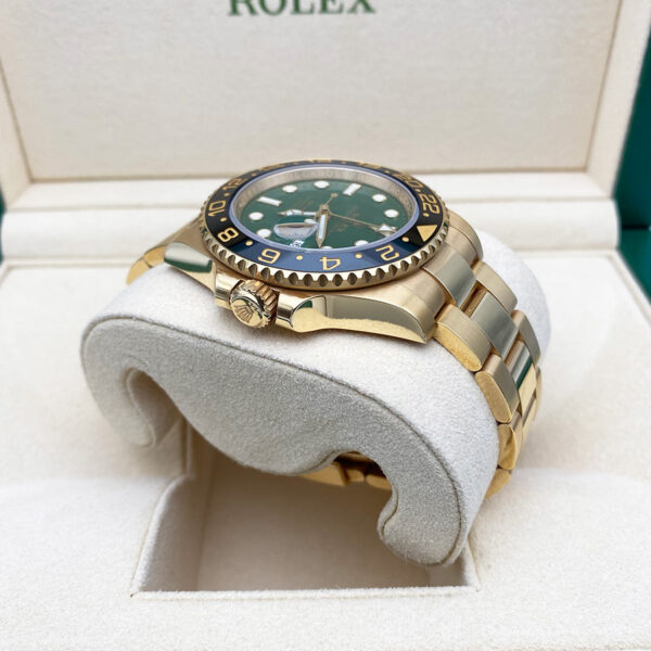 IMG_4846.jpg Rolex GMT-Master II 40mm 116718 Green Dial