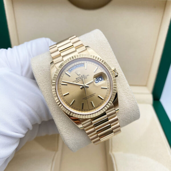 IMG_4849.jpg Rolex Day-Date 36mm Presidential 128238 Fluted Bezel Champagne Dial