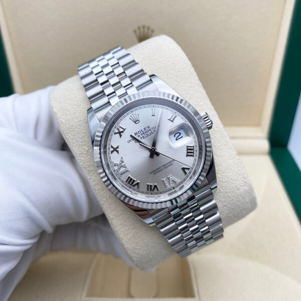 IMG_5294.jpg Rolex Datejust 36mm Fluted Bezel Jubilee Bracelet Silver Diamond 6 and 9 Hour Marker Dial