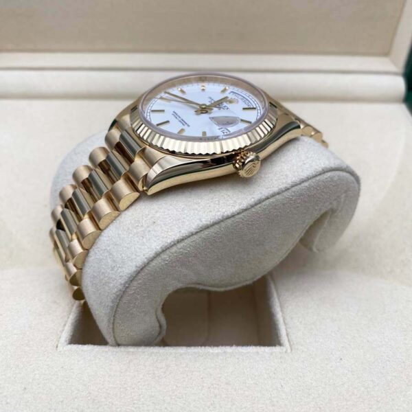 IMG_9908.jpg Rolex Day-Date 36mm Presidential 128238 Fluted Bezel White Dial